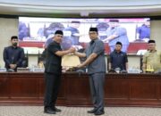 Bupati Budiman Serahkan Propemperda Luwu Timur Tahun Anggaran 2024 ke DPRD Lutim