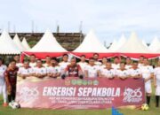 Bupati Budiman Pimpinan Tim Pemkab Lutim Jalani Laga Eksebisi Sepakbola