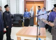 Sekda Lutim Lantik dan Ambil Sumpah Dua Pejabat Eselon II