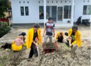 TP.PKK Desa Tarengge Bersama KKN-T UNCP Gotong Royong Bersih Desa