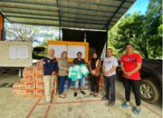 Peduli Korban Banjir di Luwu, Gerakan Sedekah Jumat Setdakab Lutim Salurkan Bantuan