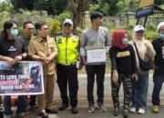 Kominfo dan Jurnalis Turun Kejalan Untuk Melakukan Penggalangan dana bagi Korban Banjir di Luwu