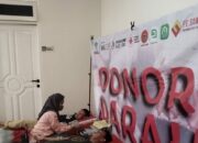 Direktur RS I Lagaligo Ikut Kegiatan Donor Darah yang Diselenggarakan DPC Wahdah Islamiyah Nuha Bersama PMI Luwu Timur 