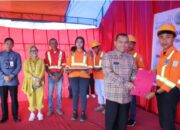 Serahkan Sertifikat dan Piagam Pelatihan, Pjs. Bupati : Mimpi Besar Saya Sudah Terwujud