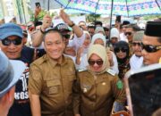 Bupati dan Wabup Lutim Disambut Ratusan Masyarakat