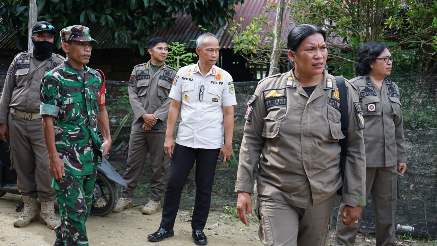 Langkah Tegas Satpol PP, 7 Tempat Hiburan Malam di Mangkutana Resmi Disegel