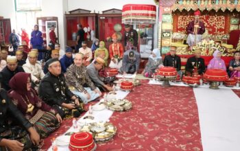 Bupati dan Wakil Bupati Luwu Timur Hadiri Pengukuhan Mincara Malili di Istana Kedatuan Luwu