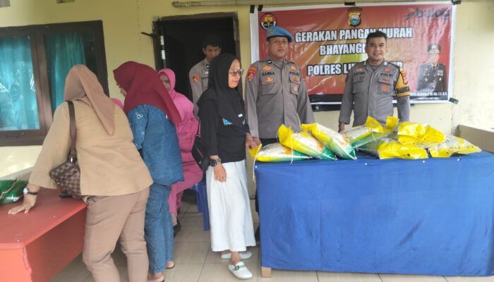 Gerakan Pangan Murah: Polsek Burau dan Bhayangkari Bantu Warga Dapatkan Beras Terjangkau