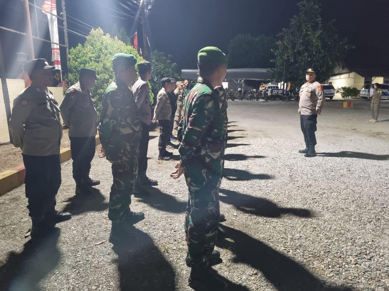 Personel Gabungan Gelar Patroli, Antisipasi Gangguan Kamtibmas di Mangkutana