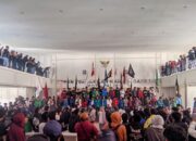 Ricuh Demo Mahasiswa di DPRD Palopo, Polisi Tembakkan Gas Air Mata