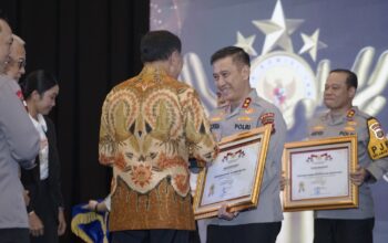 Kapolda Sulsel Irjen Rusdi Hartono Kembali Raih Penghargaan Nasional di Kompolnas Awards 2025