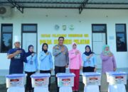 Kapolda Sulsel Irjen Pol. Djuhandhani Didampingi Ketua Bhayangkari Daerah Tinjau Program Gizi SPPG YKB Polda Sulsel