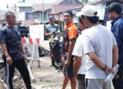 Bupati Luwu Timur Tinjau Progres Drainase Pasar Malili, Tekankan Kerapian dan Ketertiban Kawasan