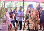 Bupati Irwan Apresiasi Pelestarian Budaya Mappadendang di Burau, Dengarkan Aspirasi Petani