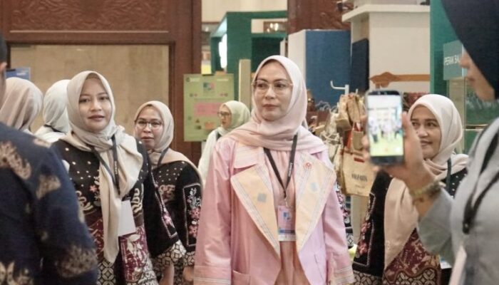 Ketua Dekranasda Lutim Dorong Daya Saing UMKM Lewat INACRAFT 