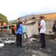 Tinjau Lokasi Kebakaran di Wasuponda, Bupati : Bantuan Pembangunan Rumah Dipercepat