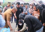 Dua Titik Jalan Diblokir Warga, Bupati Irwan Turun Langsung Buka Ruang Mediasi